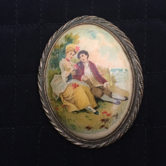 Vintage Jewelry - Vintage Colonial Couple Brooch
